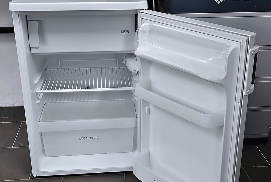Lednice s mrazákem PRIVILEG (AEG) – Lednice s mrazákem | Elektro Bazar Liberec