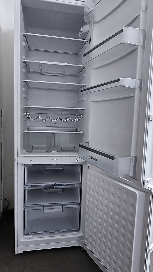 Lednice s mrazákem BOSCH, kombinovaná – Lednice s mrazákem | Elektro Bazar Liberec