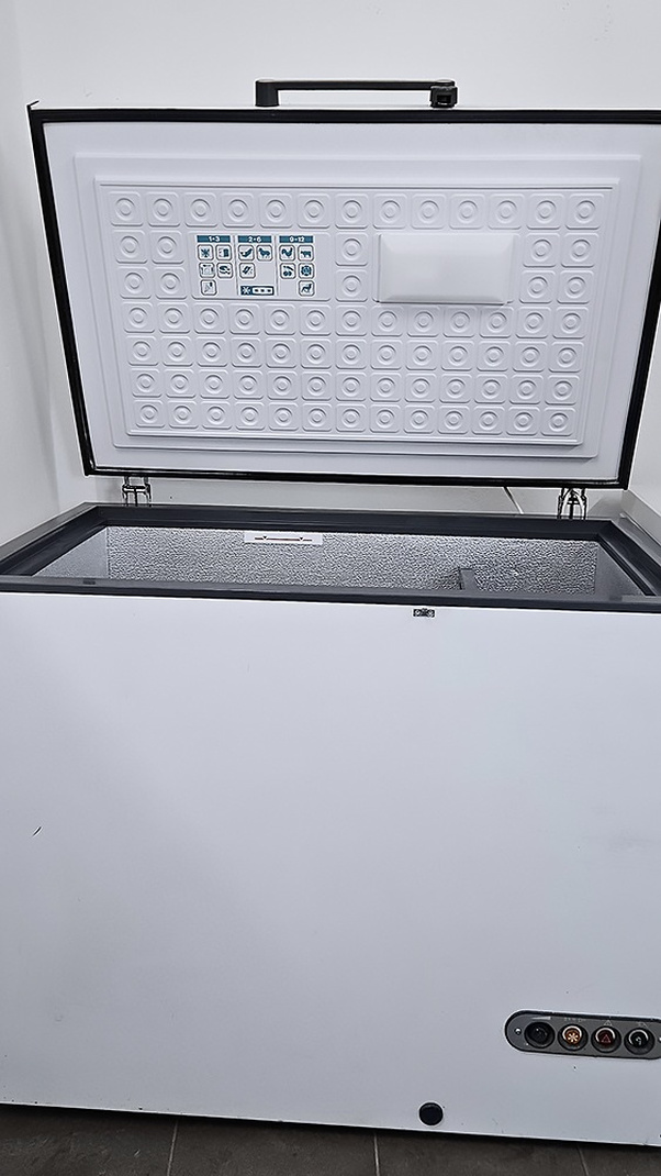 Pultový mrazák, objem 327 litrů – Mrazáky | Elektro Bazar Liberec