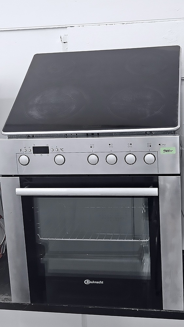 Horkovzdušná trouba se sklokeramickou deskou - set Bauknecht – Vestavné trouby s deskou – sety | Elektro Bazar Liberec